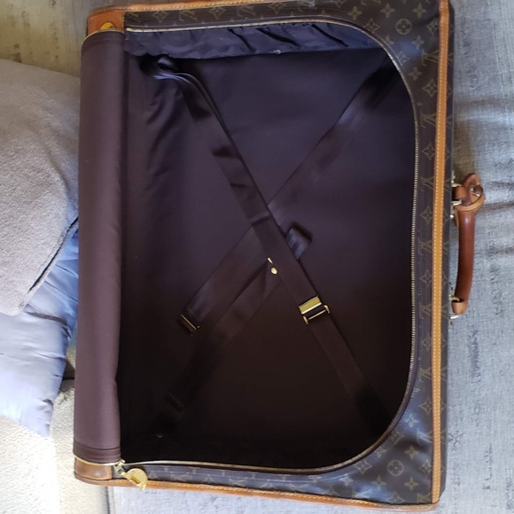 Authentic Louis Vuitton Monogram Pullman Suitcase - Picture 4 of 7